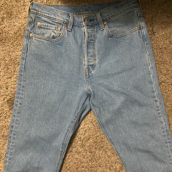Light Blue 501 Mom jeans Levi’s - Picture 2 of 2
